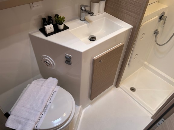 Image of Kami yacht #12