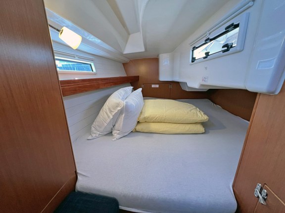 Image of Pulenat yacht #33