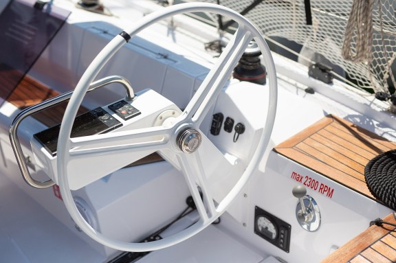 Image of Lipa yacht #10