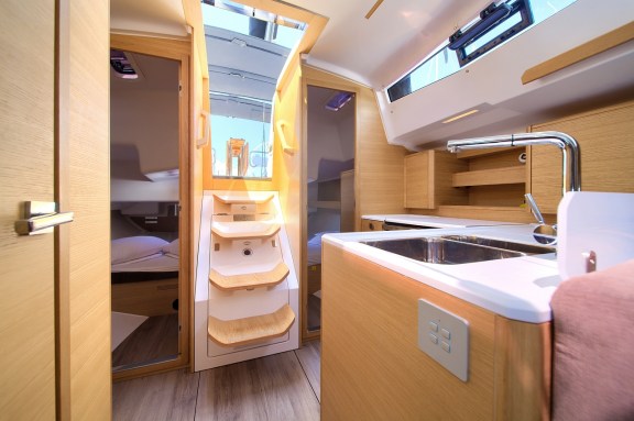 Image of Lipa yacht #19