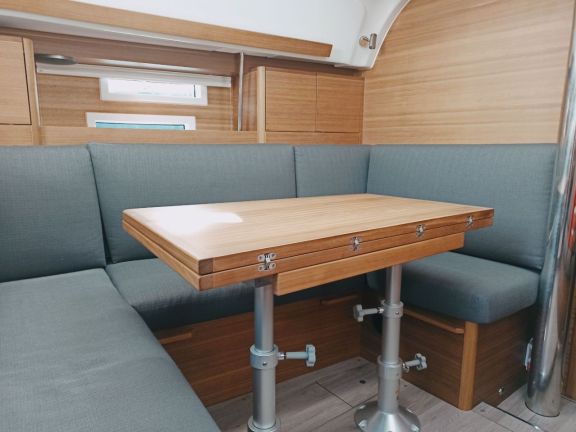 Image of AirTime 1 yacht #12