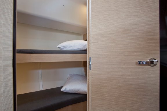 Image of Vuschi yacht #13