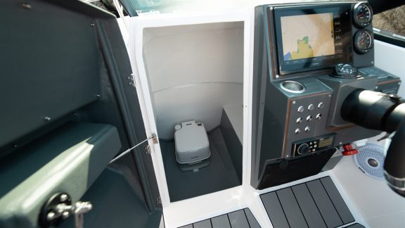 Image of Iris yacht #14