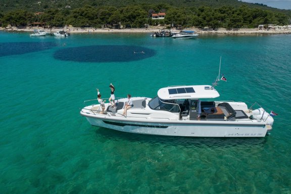 Image of Pura Vida yacht #6