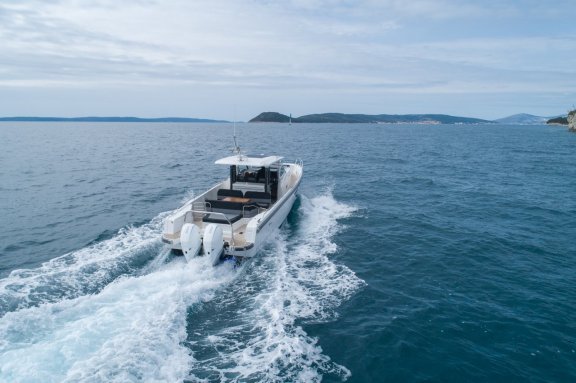 Image of Pura Vida yacht #10