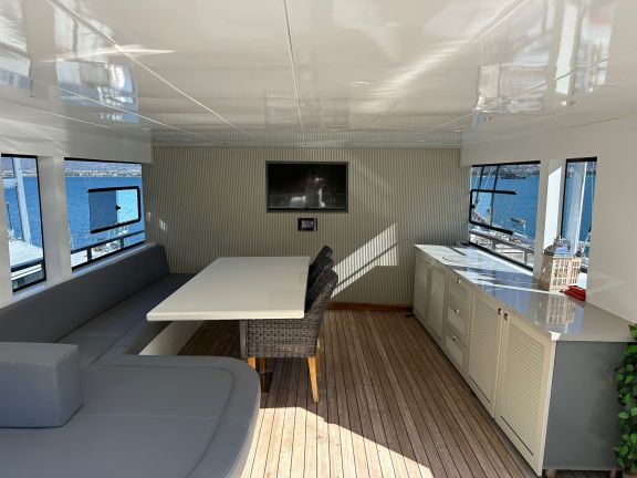 Image of Albatros Explorer yacht #13