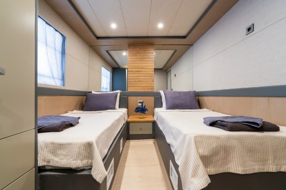 Image of Albatros Explorer yacht #22