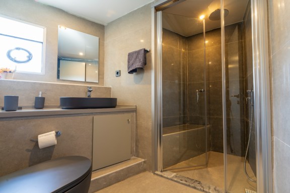 Image of Albatros Explorer yacht #25