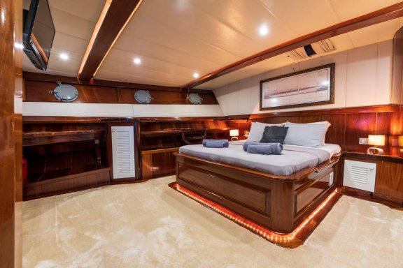 Image of Nautilus yacht #12