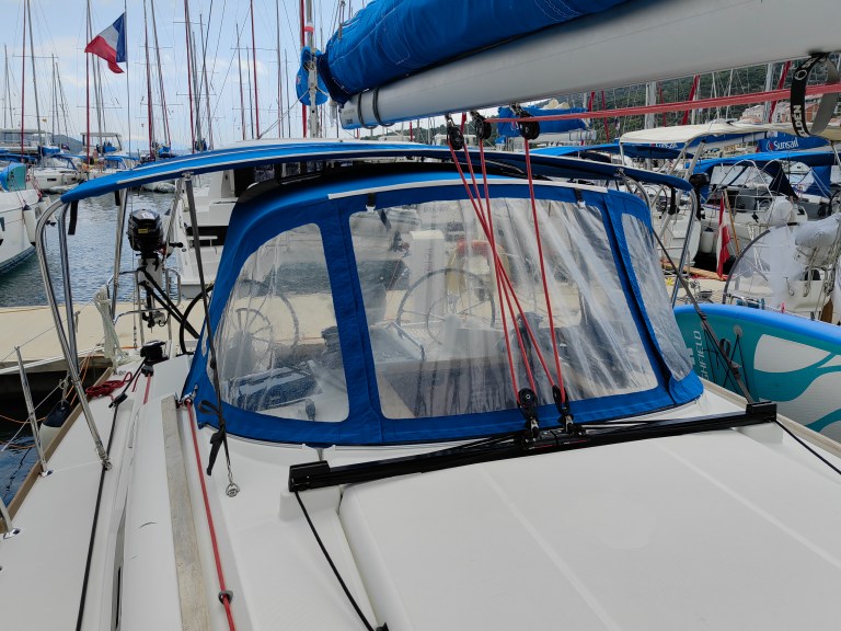 Image of Islanders yacht #7