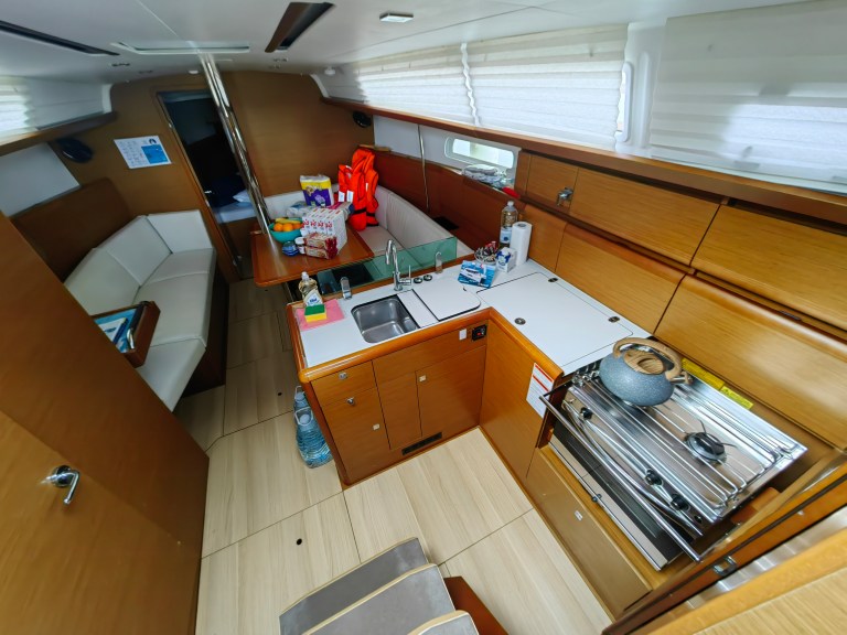 Image of Islanders yacht #24