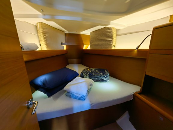 Image of Islanders yacht #27