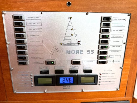 Image of More Grey yacht #17