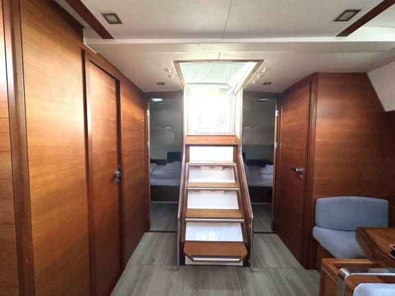 Image of More Grey yacht #11