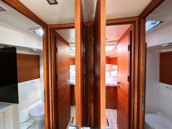 Image of More Grey yacht #21