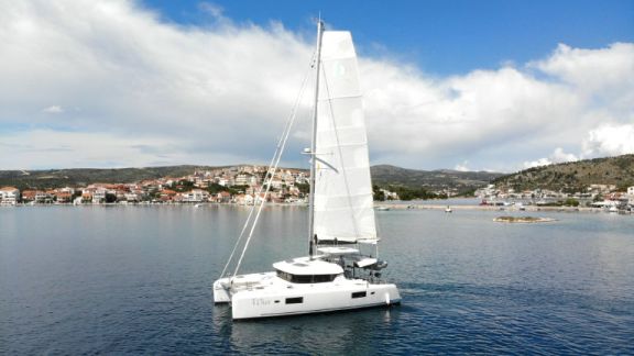 Image of Titus yacht #4