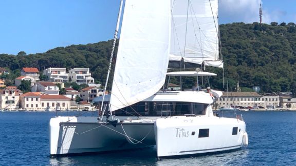 Image of Titus yacht #5