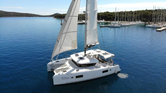 Image of Titus yacht #10
