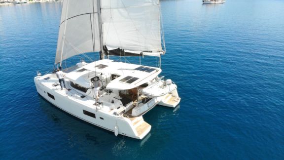 Image of Titus yacht #11