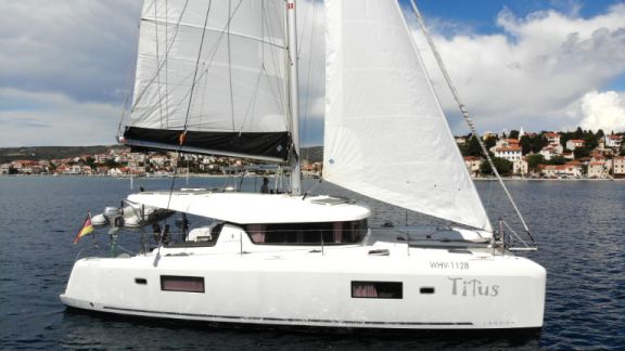 Image of Titus yacht #3