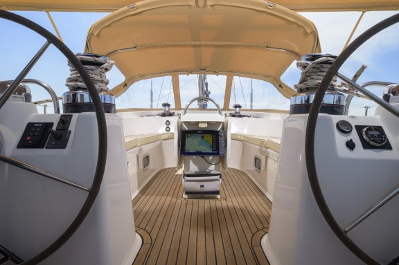 Image of Mythos yacht #30