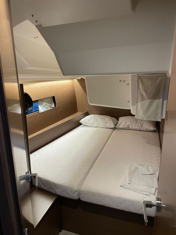 Image of Aurora yacht #9