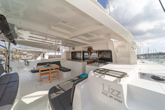 Image of Lizz yacht #4