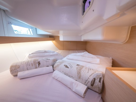 Image of Happy yacht #28