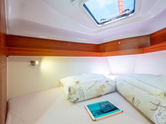 Image of Funky yacht #21