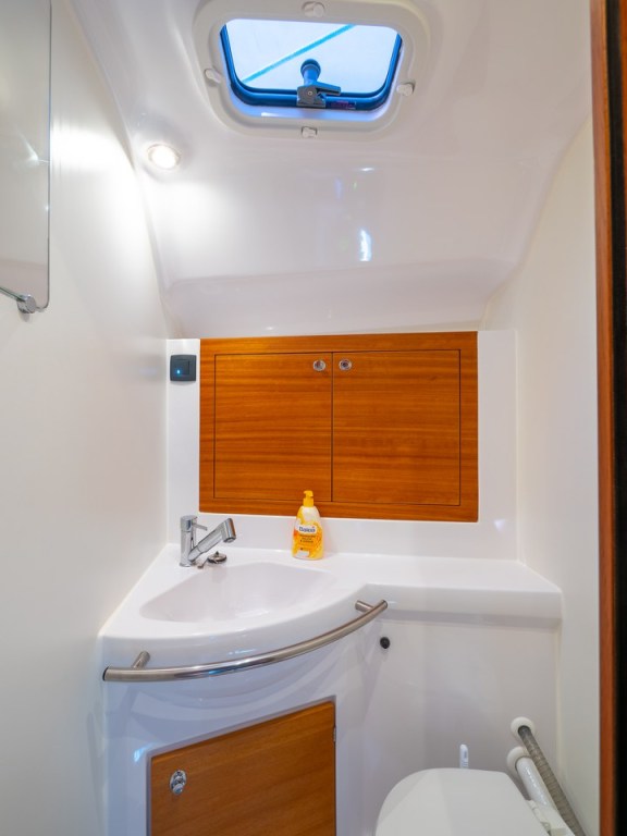 Image of Funky yacht #28