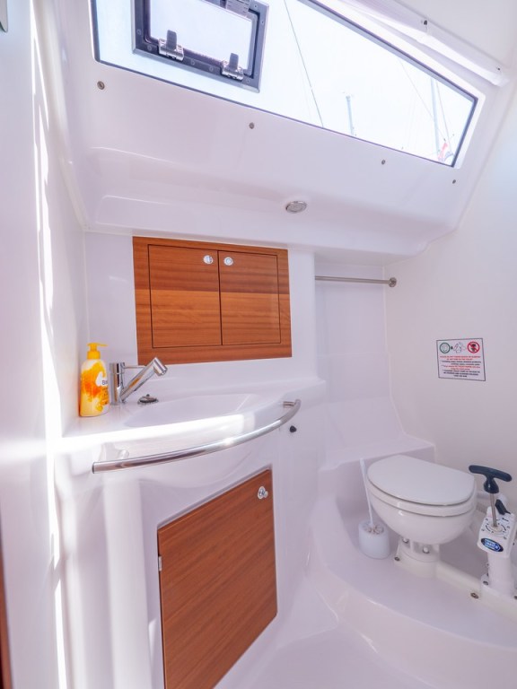 Image of Funky yacht #26