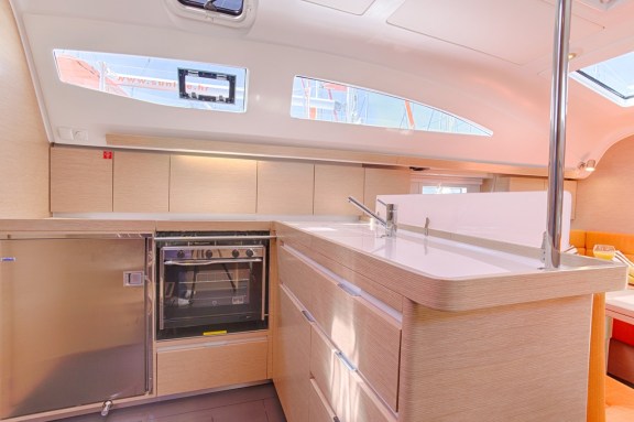 Image of Lion yacht #8