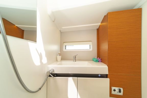 Image of Queens of Utrecht yacht #6