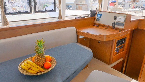 Image of Sea Voyager yacht #12