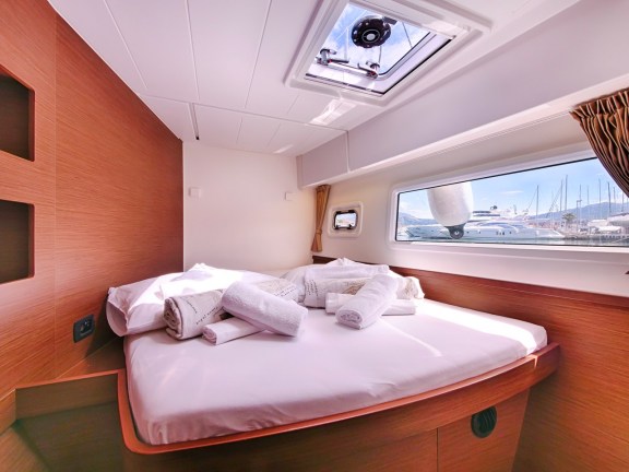 Image of Sea Voyager yacht #19