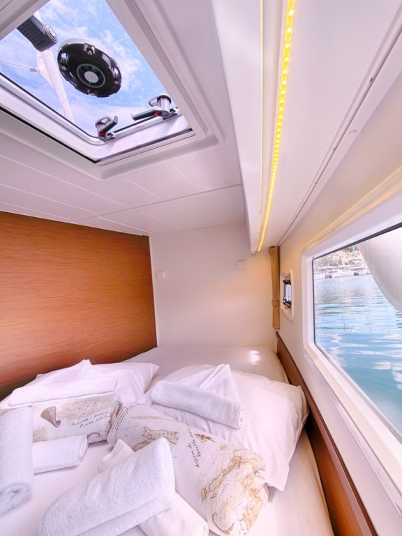 Image of Sea Voyager yacht #20