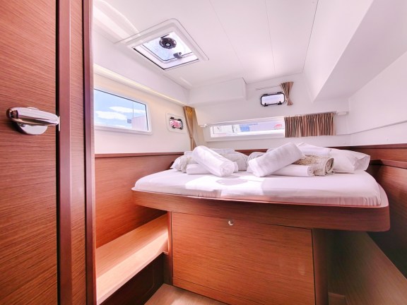 Image of Sea Voyager yacht #22