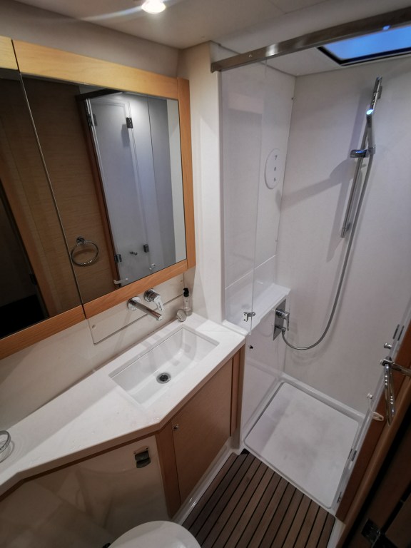 Image of Butterfly yacht #12