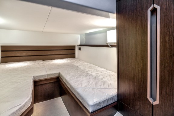 Image of Amber Blue yacht #23