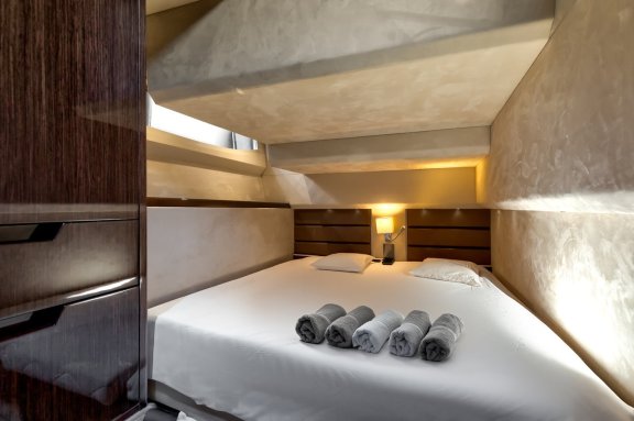 Image of Amber Blue yacht #25