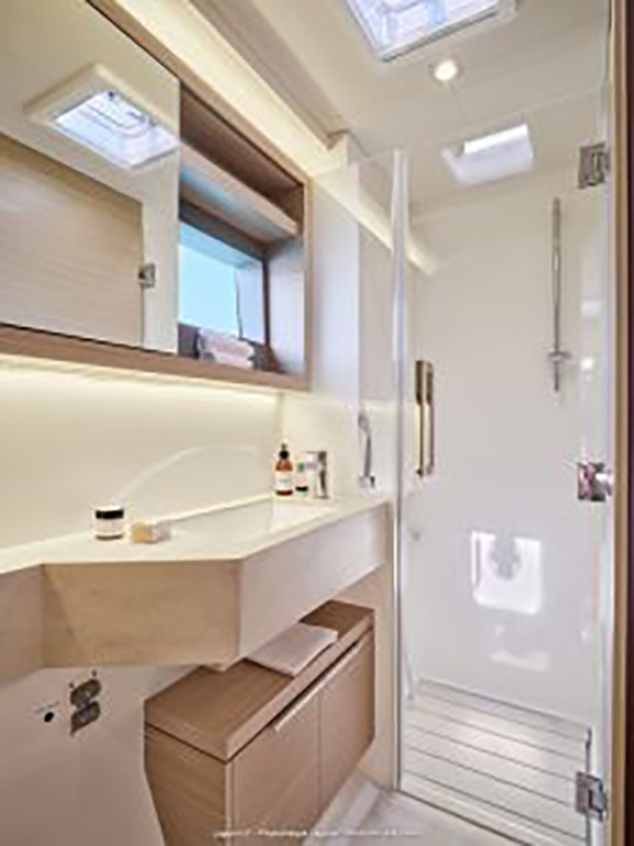 Image of Spring yacht #26