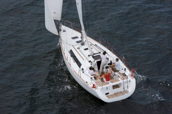 Image of Seneca yacht #5