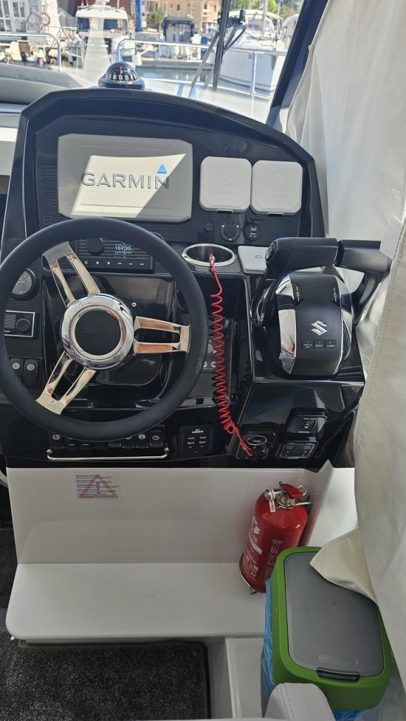 Image of Infinity yacht #5