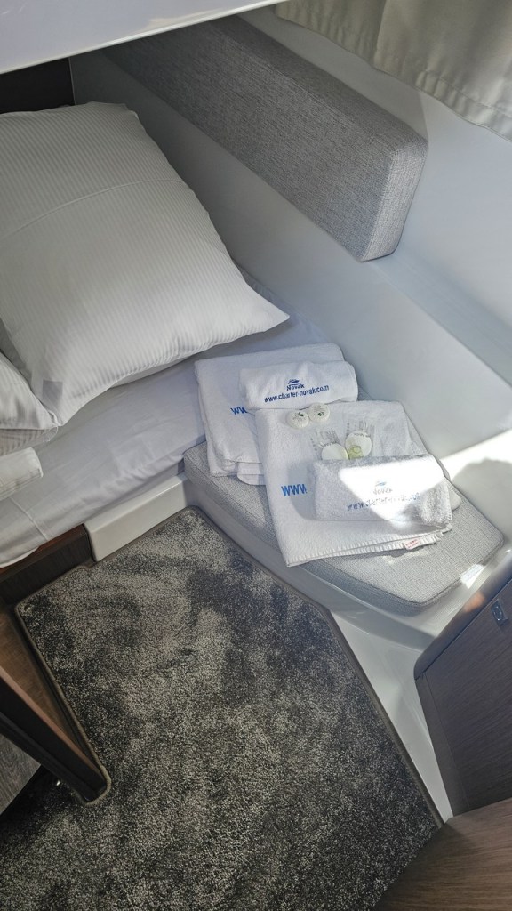 Image of Infinity yacht #8