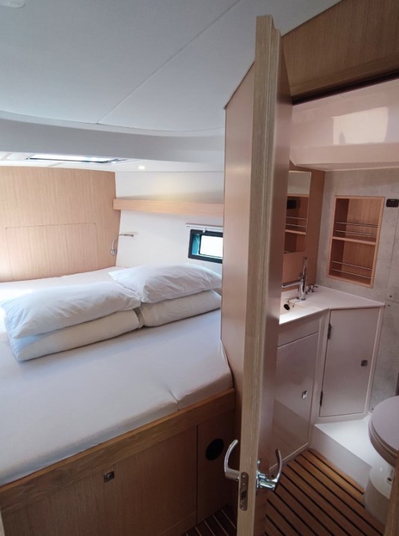 Image of Gala yacht #18