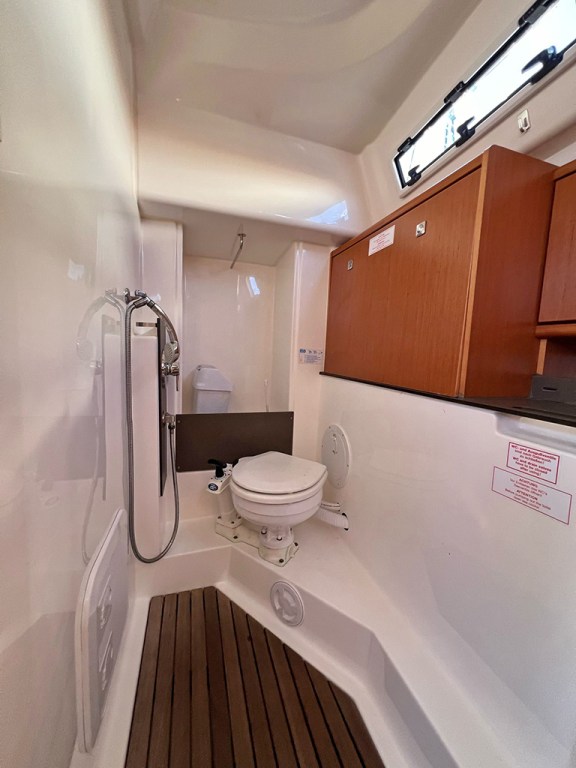 Image of Burin yacht #37