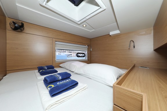 Image of Brain yacht #27