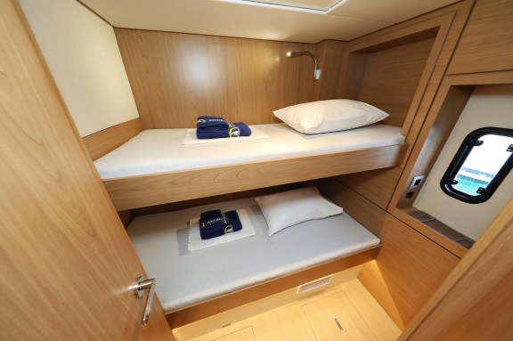 Image of Brain yacht #29