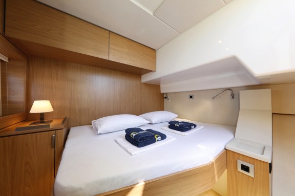 Image of Brain yacht #32