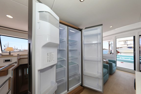 Image of Brain yacht #43